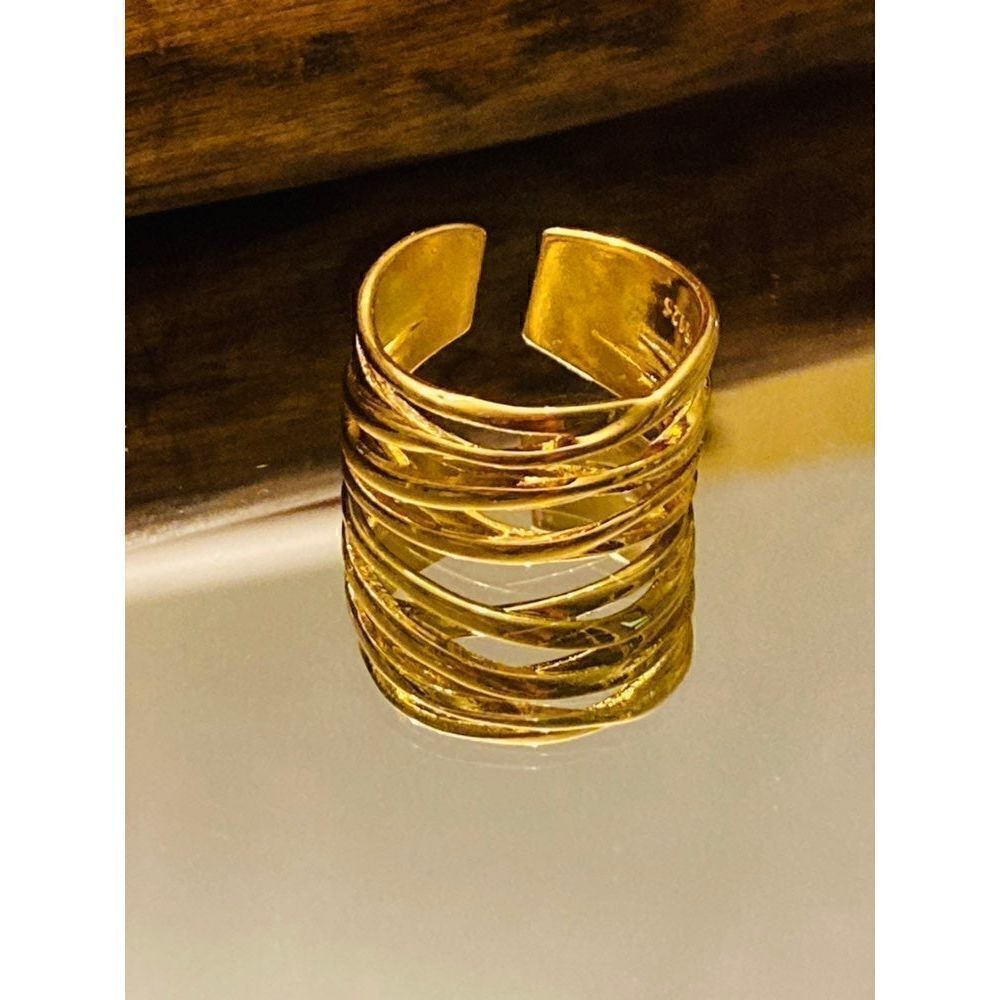 MINIMALIST Gold Tone Crossover Ring - Picture 3 of 7